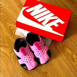 Nike baby girl Shoes 6c